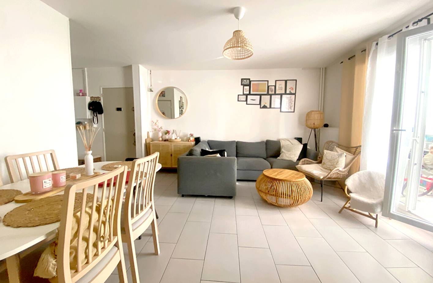 Appartement T4 avec terrasse à vendre à proximité du fleuve de l'Eygoutier