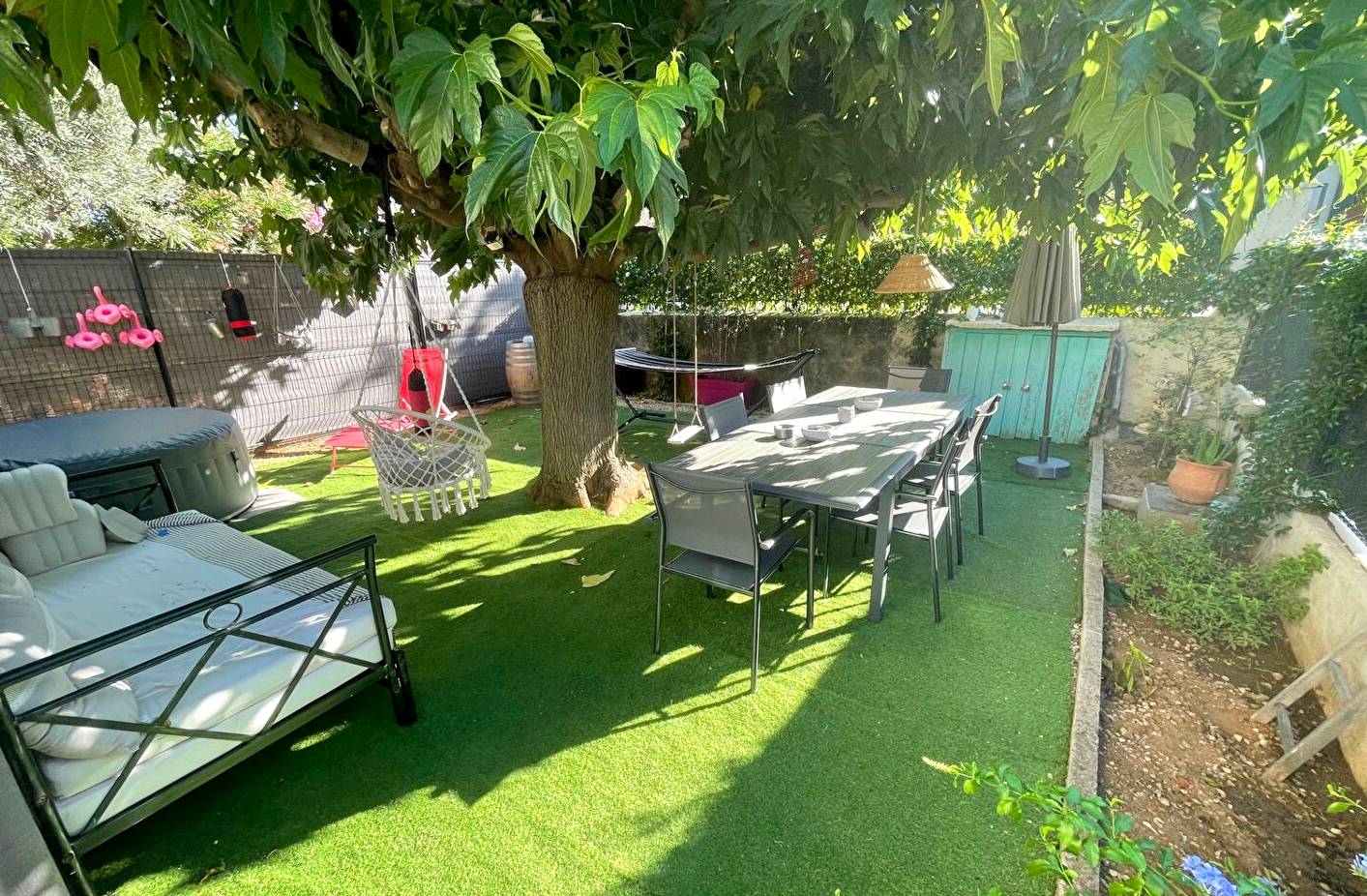 Haut de villa avec jardin arboré à vendre à Toulon, quartier les Routes