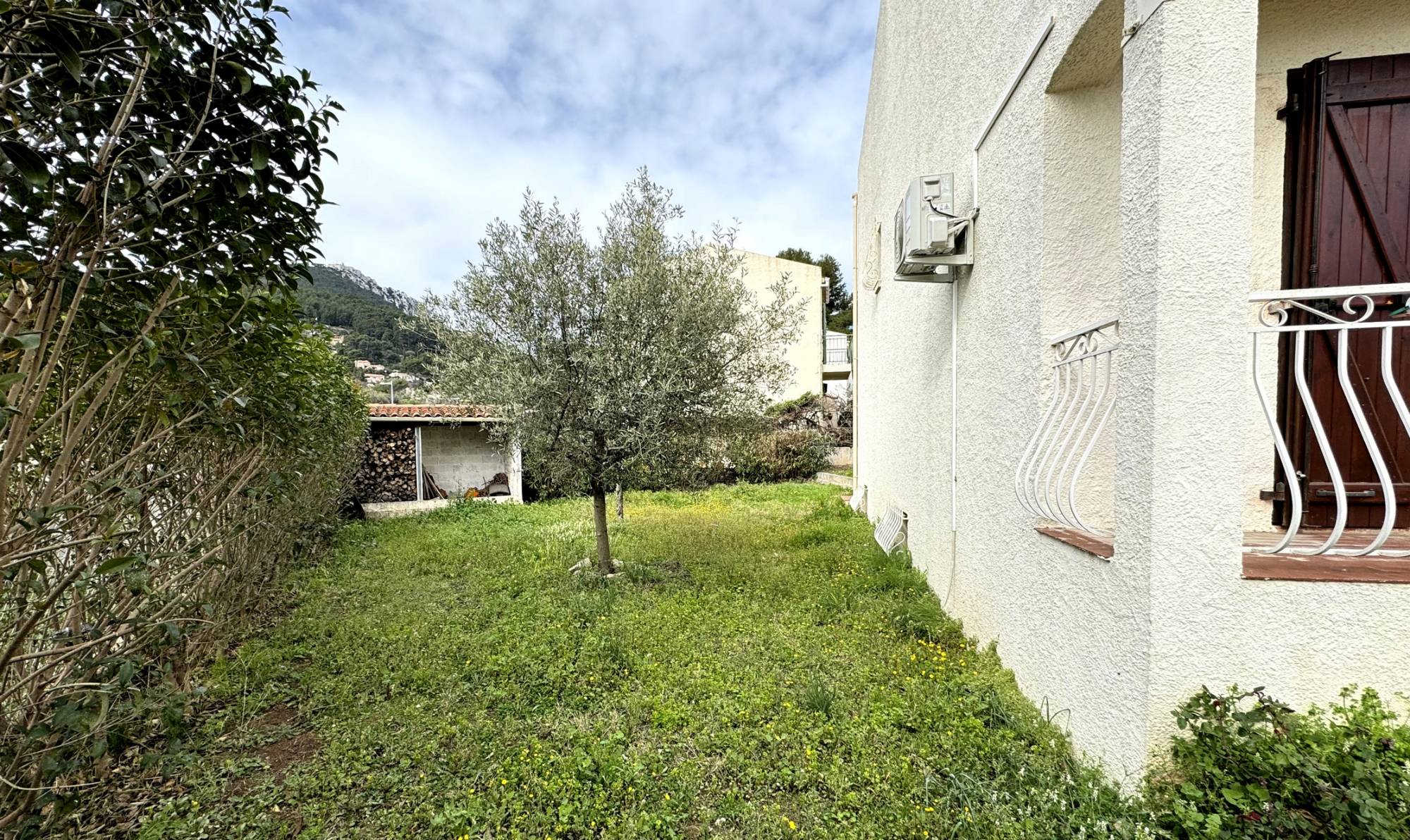 Maison 6 pièces avec jardin à vendre à La Valette, quartier Baudouvin