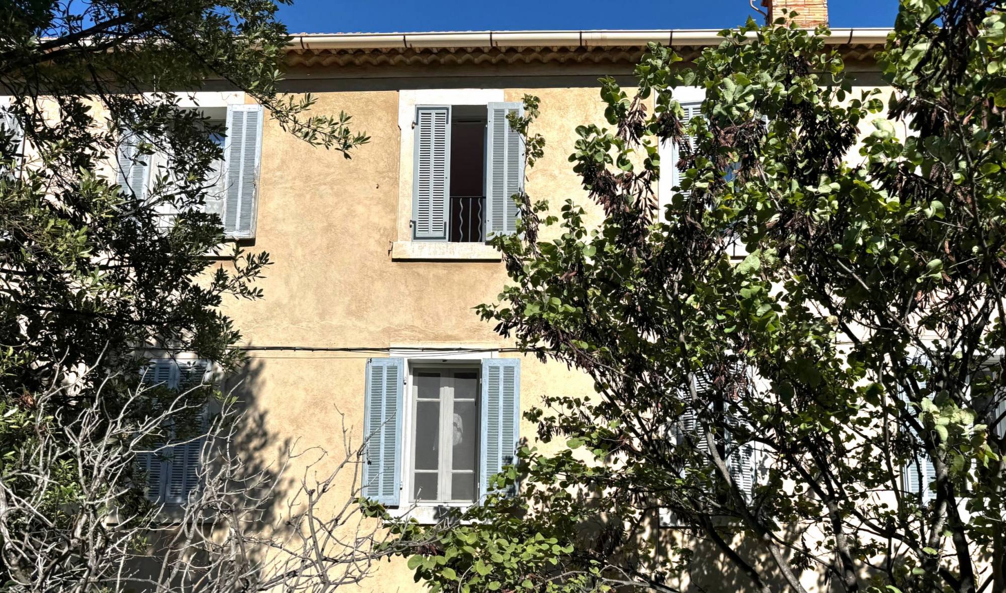 Appartement à vendre dans une maison bourgeoise des années 1900 sur le secteur Fort Rouge à Toulon