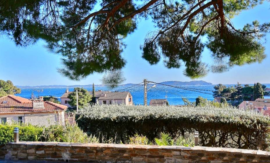 Maison individuelle et familiale à vendre face à la mer