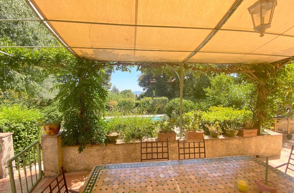 Maison provençale 6 pièces à vendre à Toulon