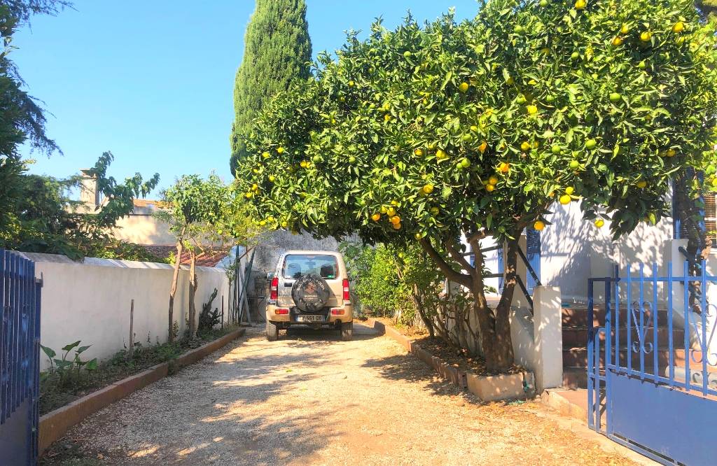 Maison individuelle avec parcelle à vendre à Toulon