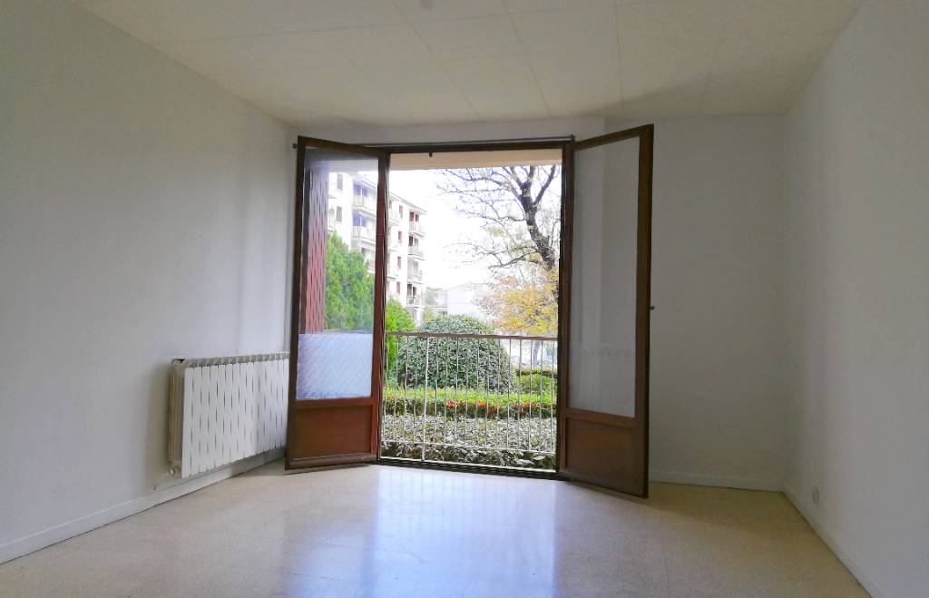 Appartement en rez-de-chaussée à vendre à La Serinette