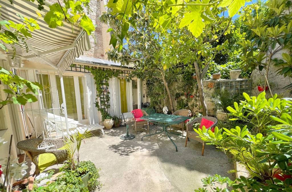 Appartement avec jardin privatif à vendre au Mourillon à Toulon