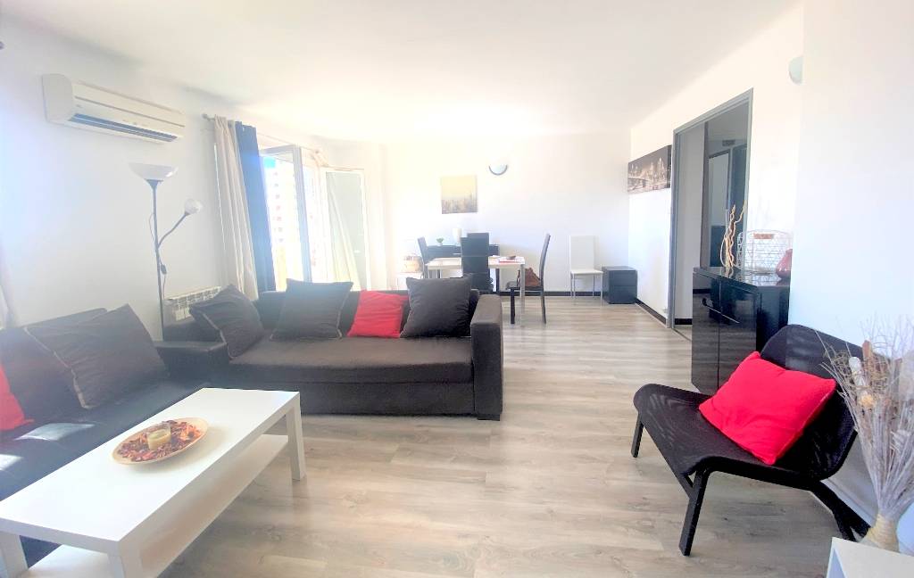 Appartement en dernier étage à vendre quartier Aguillon