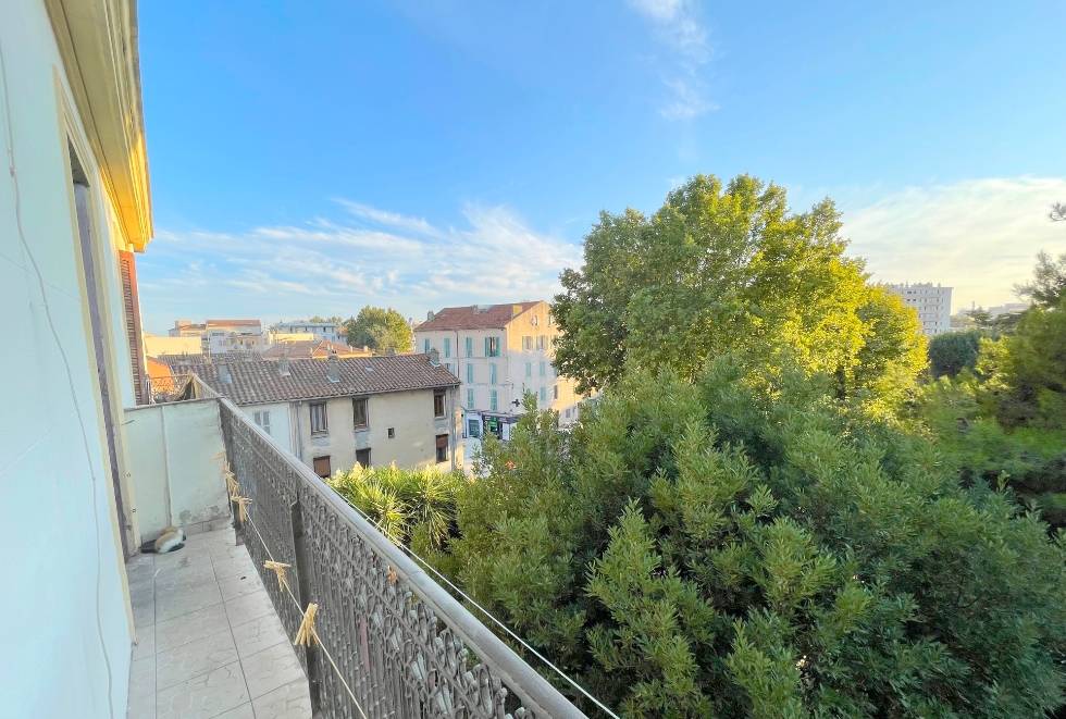 Appartement T3 avec balcon à vendre dans le quartier Saint-Roch à Toulon