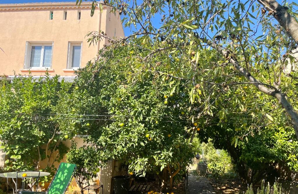 Maison T5 avec jardin à vendre à Toulon, quartier Valbertrand