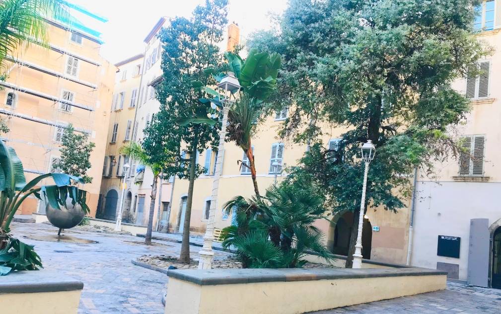 Appartement meublé à vendre à proximité des Halles de Toulon