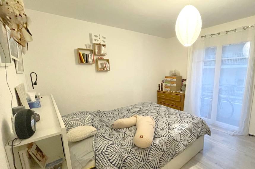 Appartement de deux chambres à vendre à Toulon Ouest par notre agence immobilière