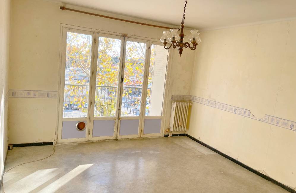 Bien nécessitant des travaux de rénovation à vendre quartier Bon Rencontre