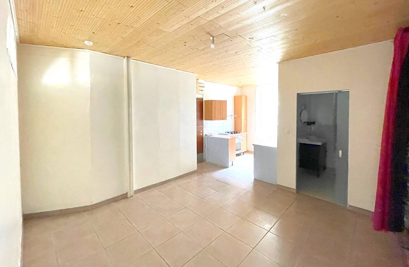 Appartement climatisé à vendre à proximité de l'Avenue du XVème Corps