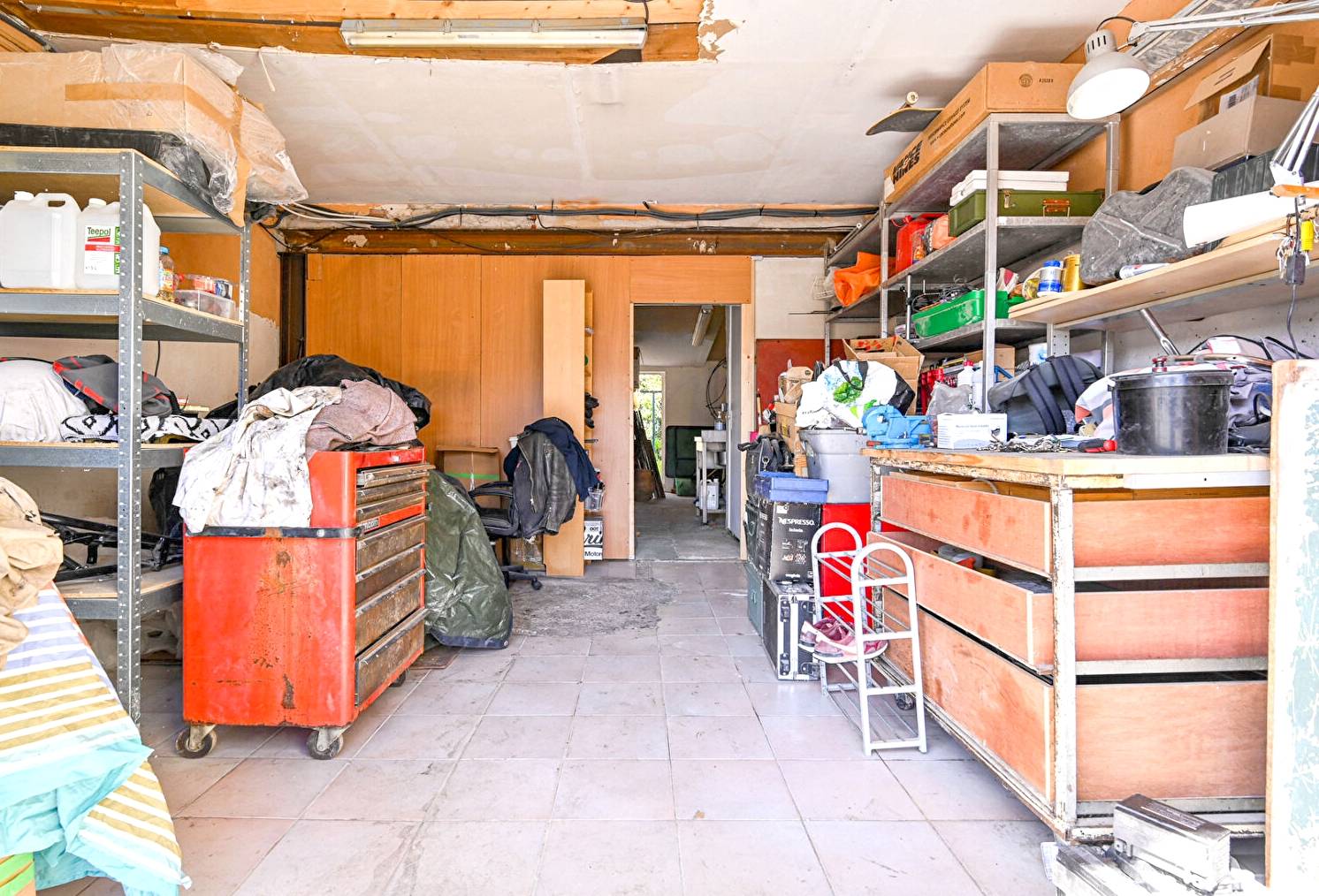 Maison avec garage à vendre par agence immobilière