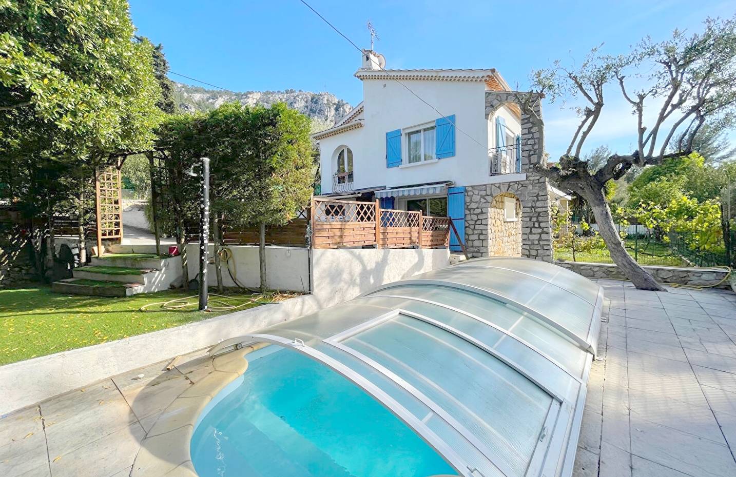 Maison de caractère avec piscine à vendre à Toulon