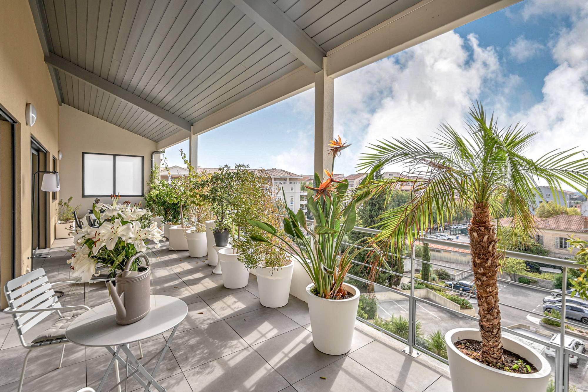 Appartement toit terrasse à vendre dans l'hypercentre de Hyères