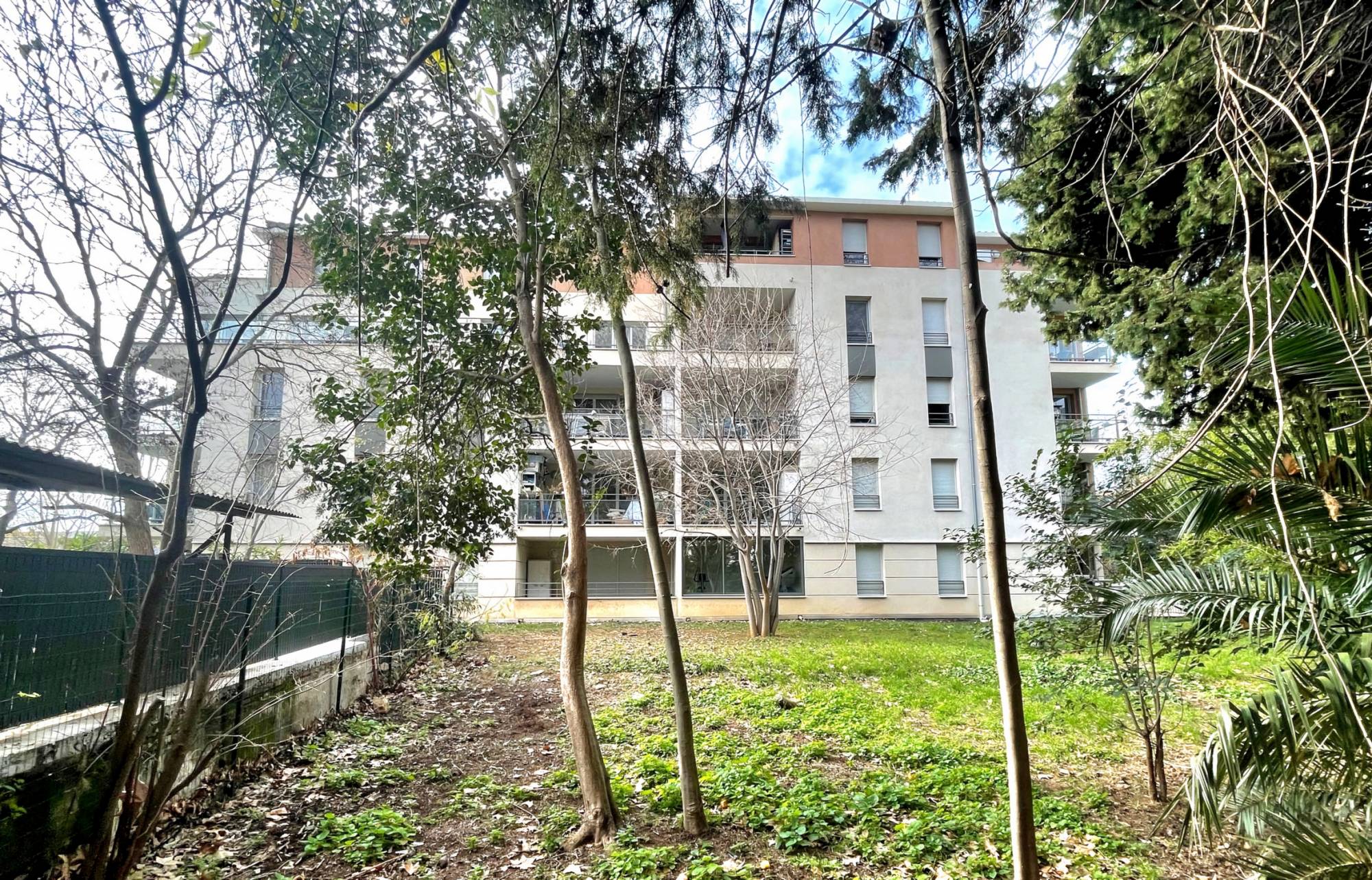 Appartement à vendre dans une résidence de standing située au 1188 Quai Commandant Rivière à Toulon